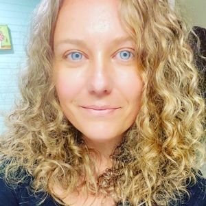 Meet your Posher, Leigh Ann